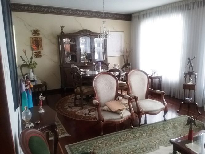 Casa de 4 alcobas en venta en Nuevo Country, Bogotá, 226 m² · foto 3 de 20