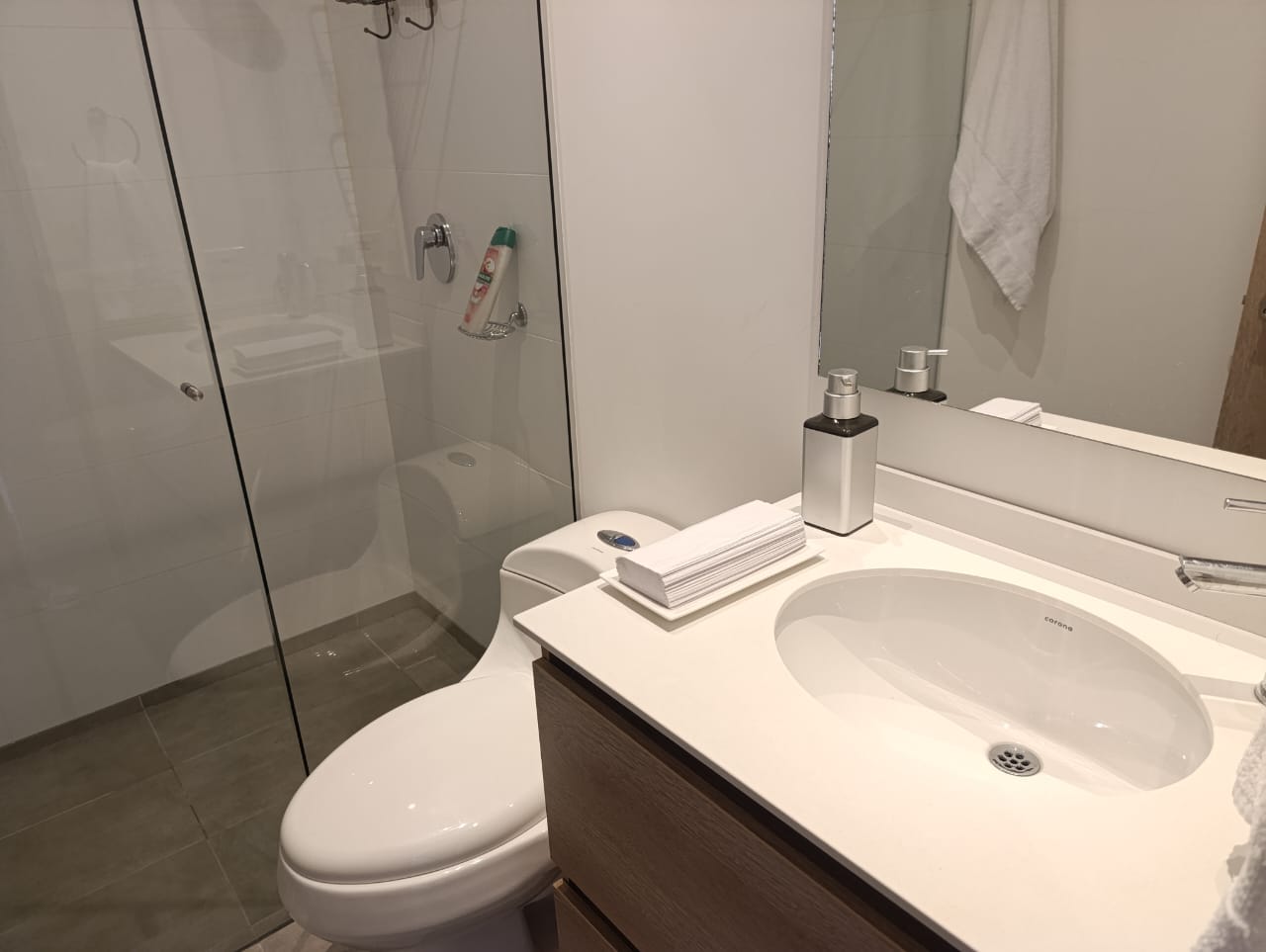 Apartamento en arriendo en El Poblado, Medellín · foto 16 de 18