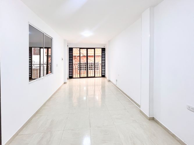 Apartamento de 2 alcobas en venta en Aldea Baja, Girón, 66 m² · foto 4 de 12