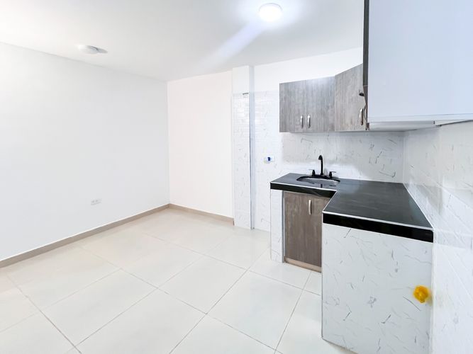 Apartamento de 3 alcobas en venta en Aldea Baja, Girón, 66 m² · foto 2 de 10