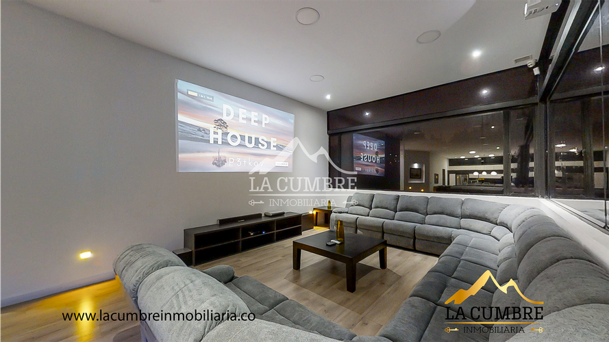 Casa de 3 alcobas en venta en Las Palmas, Envigado, 432 m² · foto 9 de 18