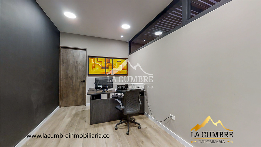 Casa de 3 alcobas en venta en Las Palmas, Envigado, 432 m² · foto 16 de 18