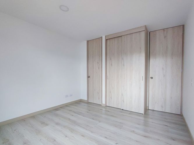 Apartamento en venta en Prados De Sabaneta, Sabaneta · foto 5 de 10