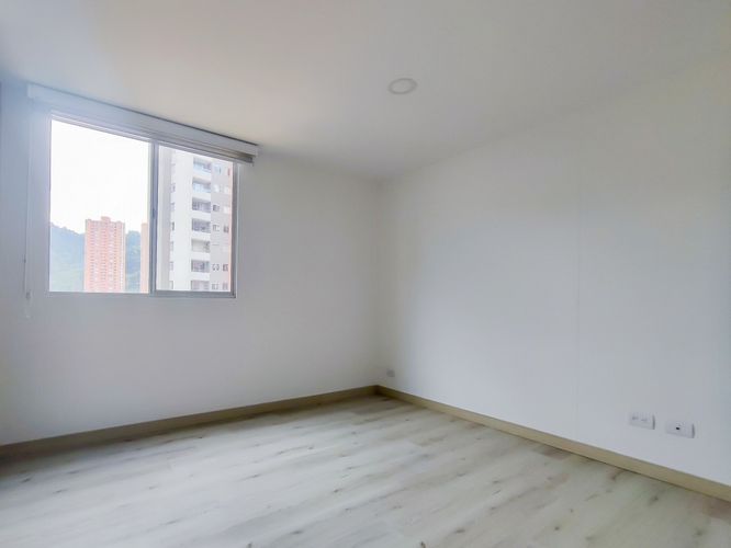 Apartamento en venta en Prados De Sabaneta, Sabaneta · foto 6 de 10