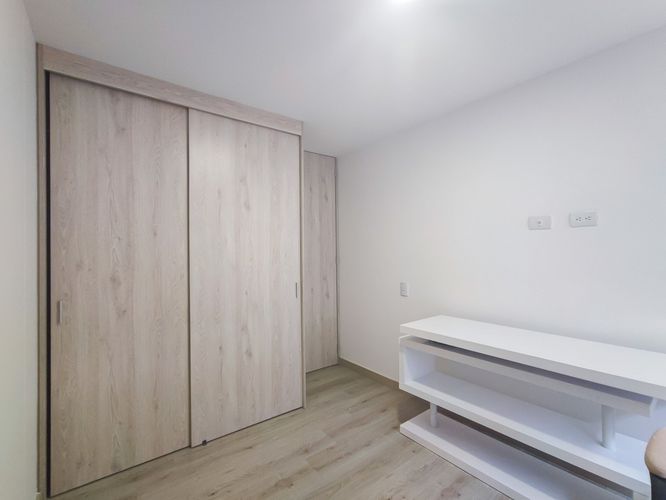 Apartamento en venta en Prados De Sabaneta, Sabaneta · foto 8 de 10