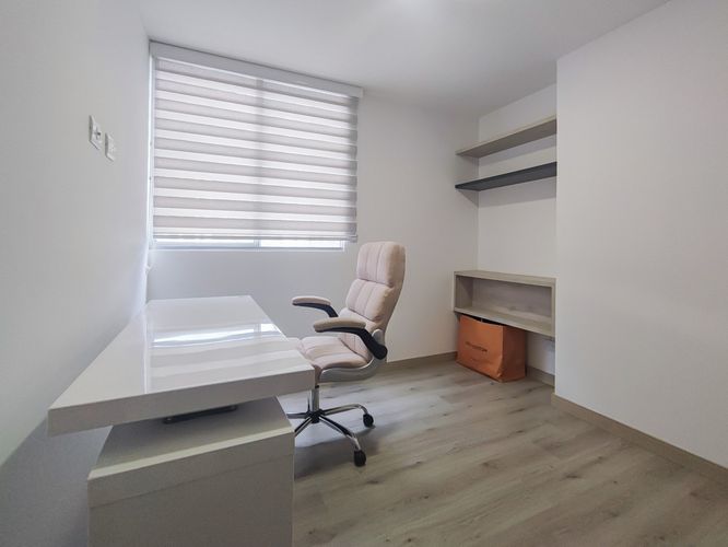 Apartamento en venta en Prados De Sabaneta, Sabaneta · foto 10 de 10