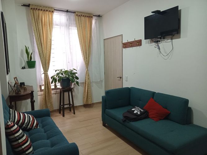 Casa de 12 alcobas en venta en Santa Lucia, Chía, 290 m² · foto 4 de 18