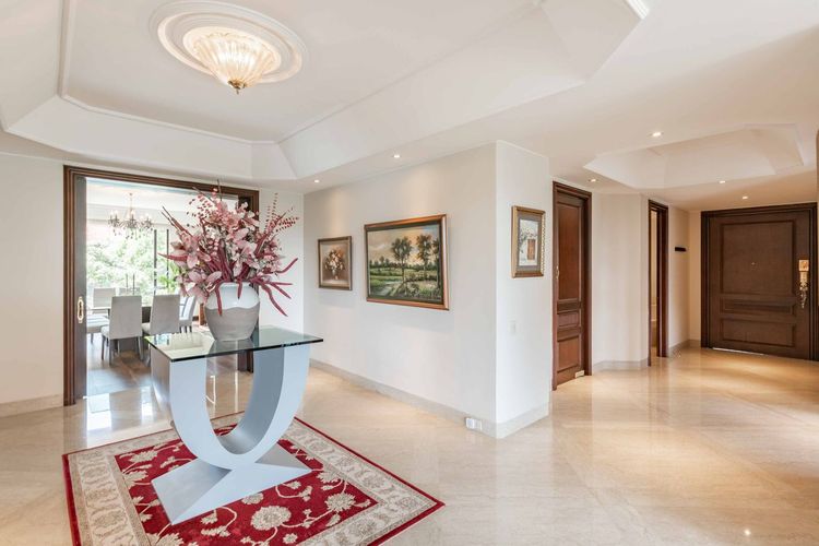 Apartamento de 3 alcobas en arriendo en Santa Barbara Alta, Bogotá, 305 m² · foto 10 de 20