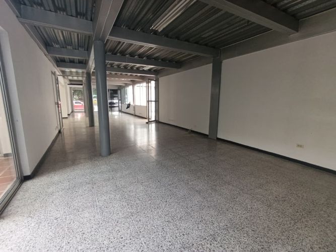 Local en arriendo en Patio Bonito, Medellín, 537 m² · foto 6 de 11