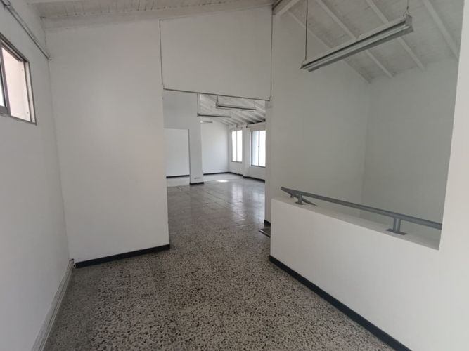 Local en arriendo en Patio Bonito, Medellín, 537 m² · foto 7 de 11