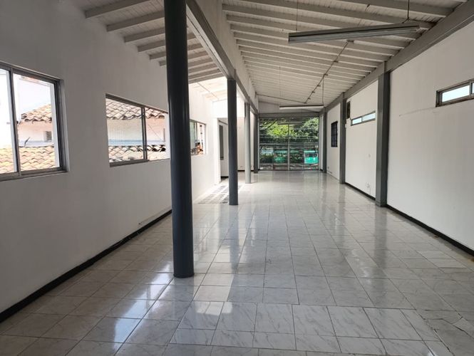 Local en arriendo en Patio Bonito, Medellín, 537 m² · foto 11 de 11