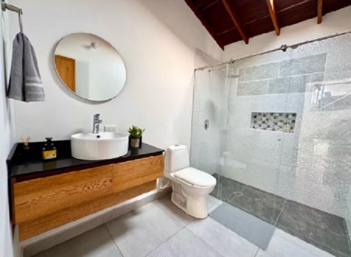 Oficina en arriendo en Camino Verde, Envigado, 400 m² · foto 5 de 6