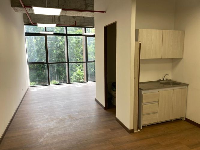 Oficina en arriendo en El Poblado, Medellín, 76 m² · foto 8 de 15