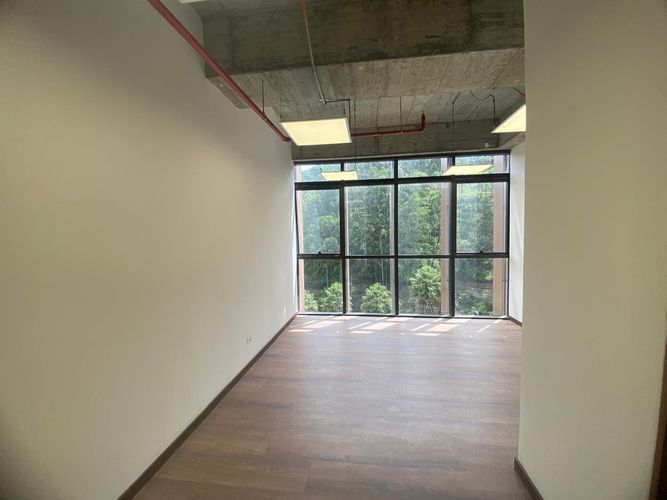 Oficina en arriendo en El Poblado, Medellín, 76 m² · foto 4 de 15