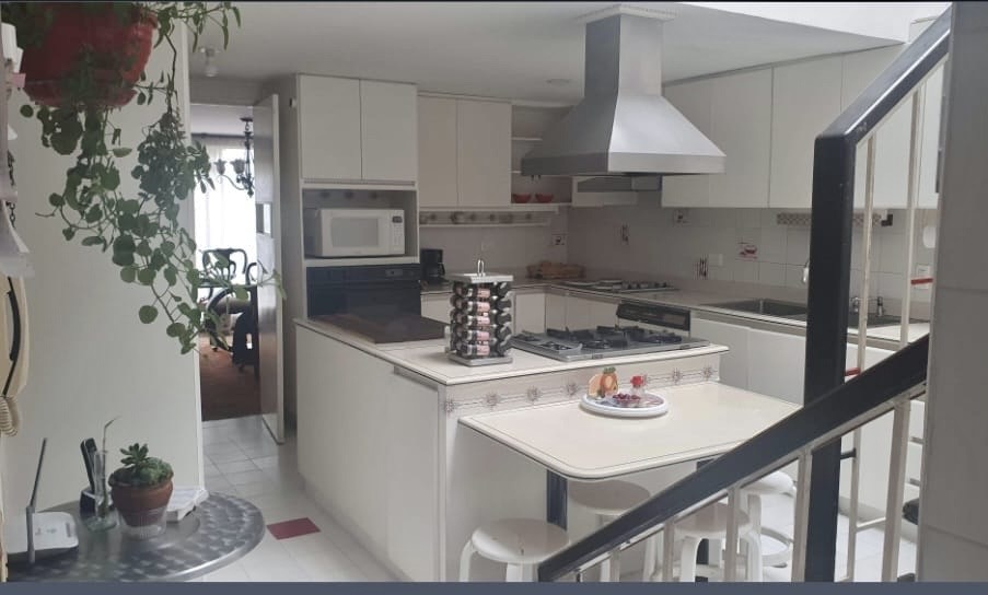 Casa en venta en El Contador, Bogotá · foto 7 de 15