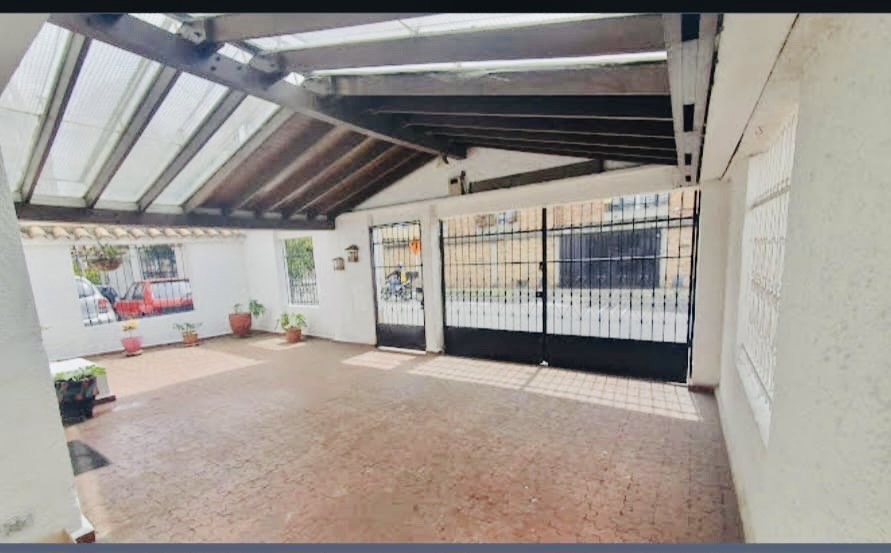 Casa en venta en El Contador, Bogotá · foto 9 de 15
