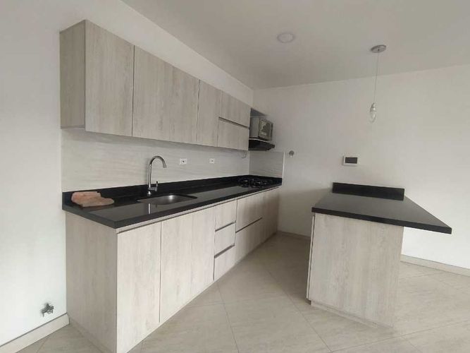 Apartamento de 3 alcobas en arriendo en Laureles, Medellín, 100 m² · foto 2 de 21