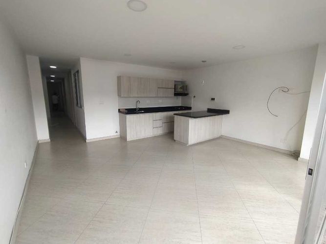 Apartamento de 3 alcobas en arriendo en Laureles, Medellín, 100 m² · foto 4 de 21