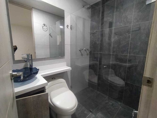 Apartamento de 3 alcobas en arriendo en Laureles, Medellín, 100 m² · foto 10 de 21