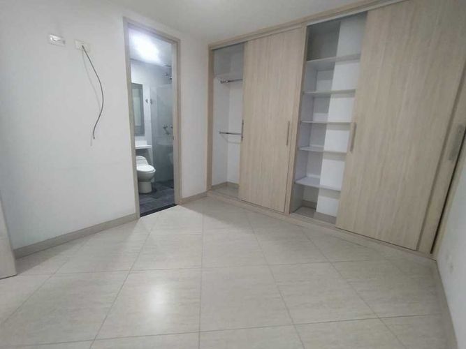 Apartamento de 3 alcobas en arriendo en Laureles, Medellín, 100 m² · foto 12 de 21