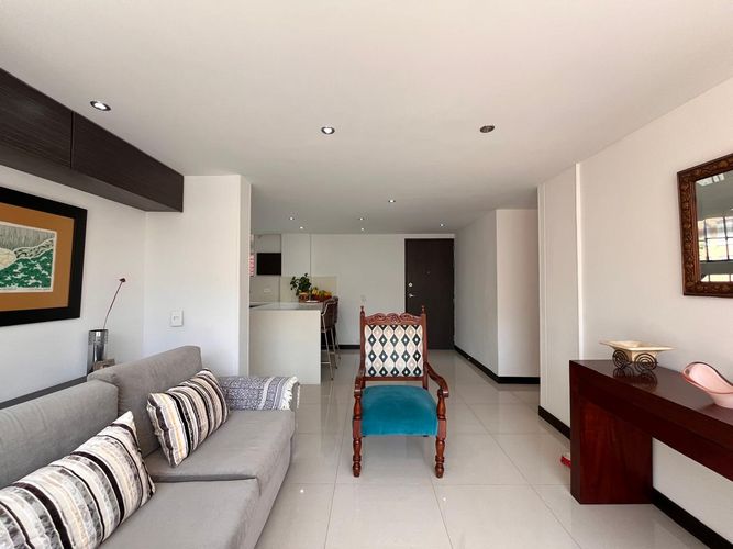Apartamento de 2 alcobas en arriendo en San Lucas, Medellín, 78 m² · foto 3 de 17