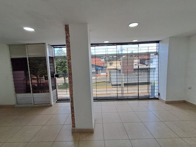 Oficina en arriendo en Laureles, Medellín, 40 m² · foto 2 de 13