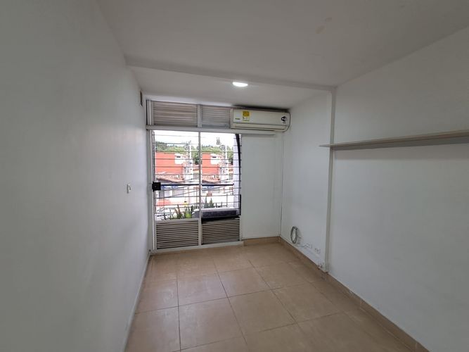 Oficina en arriendo en Laureles, Medellín, 45 m² · foto 4 de 11