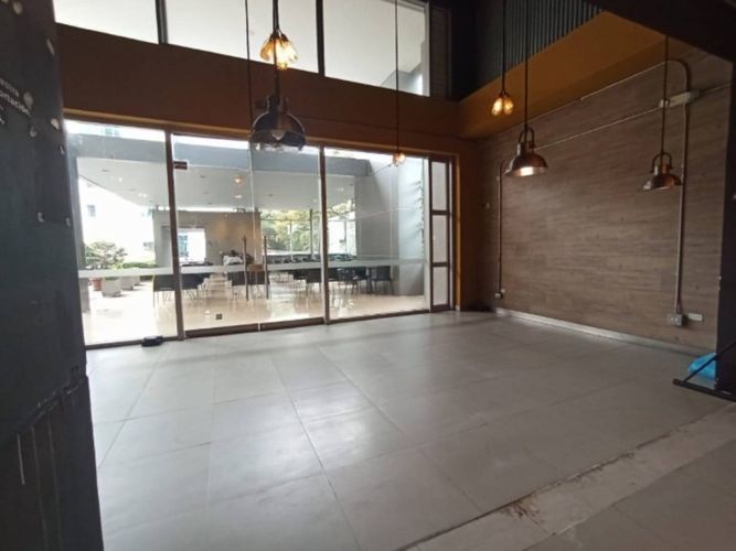 Local en arriendo en Milla De Oro, Medellín, 88 m² · foto 2 de 14