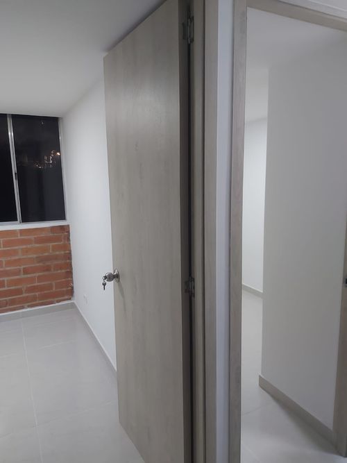 Apartamento de 3 alcobas en venta en La Tablaza, La Estrella, 55 m² · foto 2 de 24