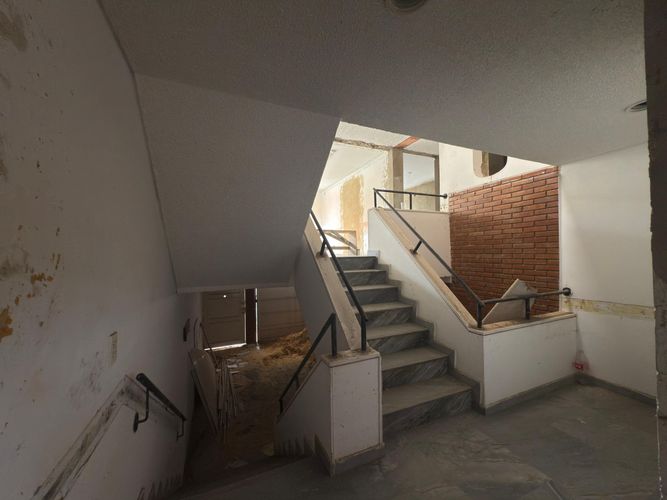 Casa de 3 alcobas en venta en Santa Barbara Central, Bogotá, 259 m² · foto 2 de 9