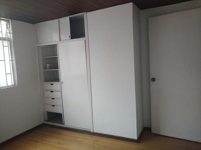 Apartamento de 1 alcoba en venta en Belalcazar, Bogotá, 203 m² · foto 5 de 17