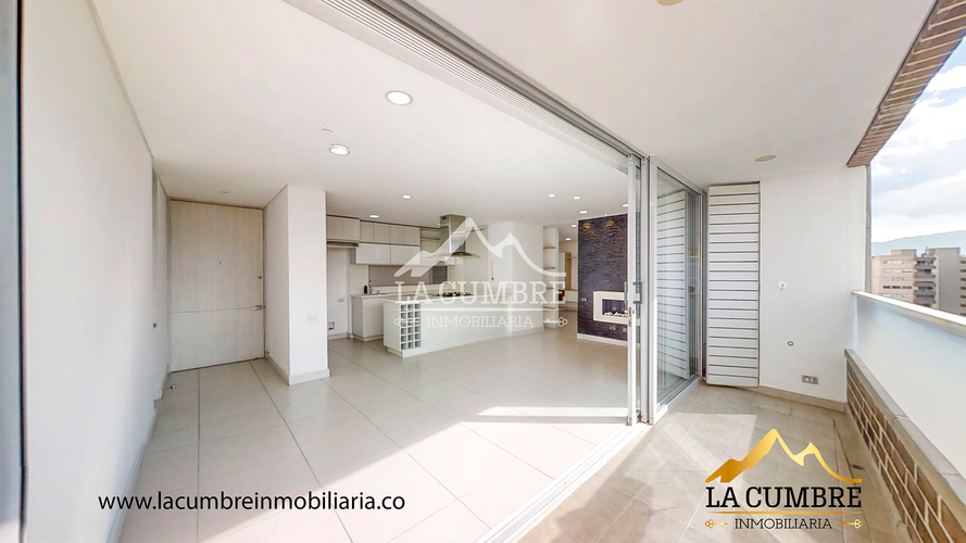 Apartamento de 3 alcobas en arriendo en Cumbres, Envigado, 112 m² · foto 3 de 15