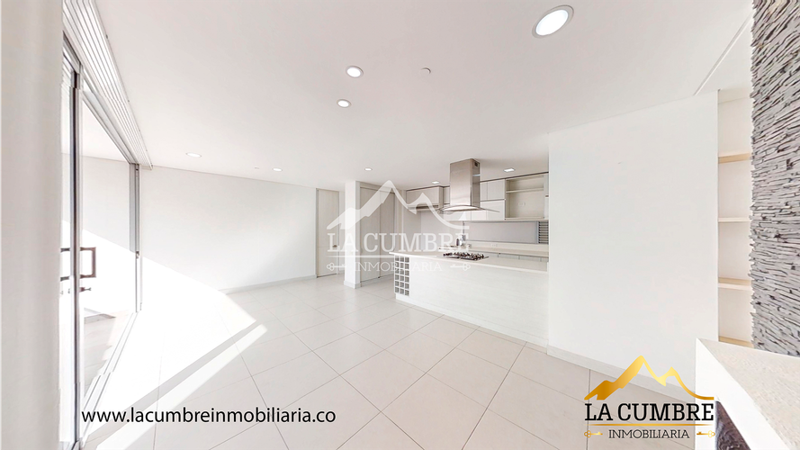 Apartamento de 3 alcobas en arriendo en Cumbres, Envigado, 112 m² · foto 4 de 15