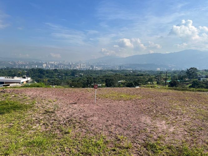 Lote en venta en Ruitoque Bajo, Floridablanca, 720 m² · foto 3 de 17