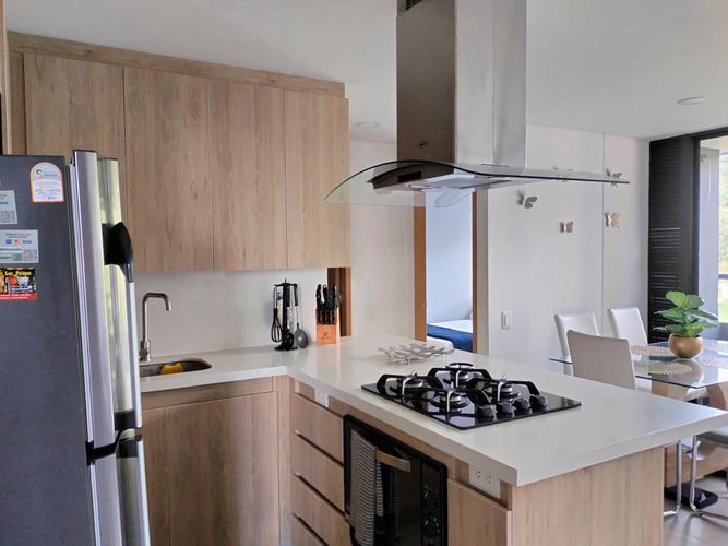 Apartamento de 3 alcobas en arriendo en El Poblado, Medellín, 78 m² · foto 6 de 16