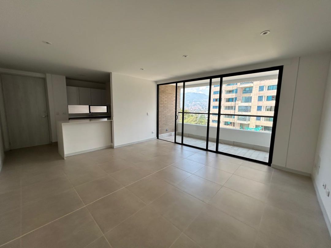Apartamento en venta en Castropol, Medellín · foto 5 de 24
