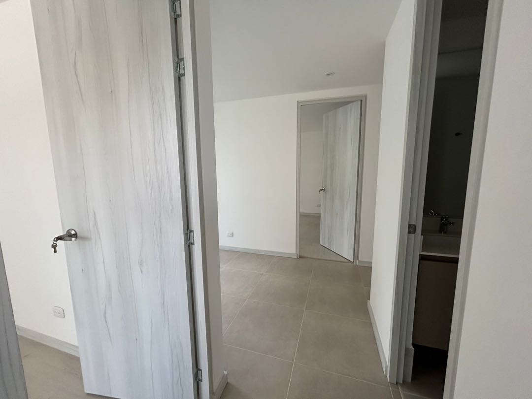 Apartamento en venta en Castropol, Medellín · foto 7 de 24