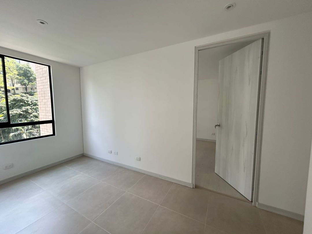 Apartamento en venta en Castropol, Medellín · foto 10 de 24