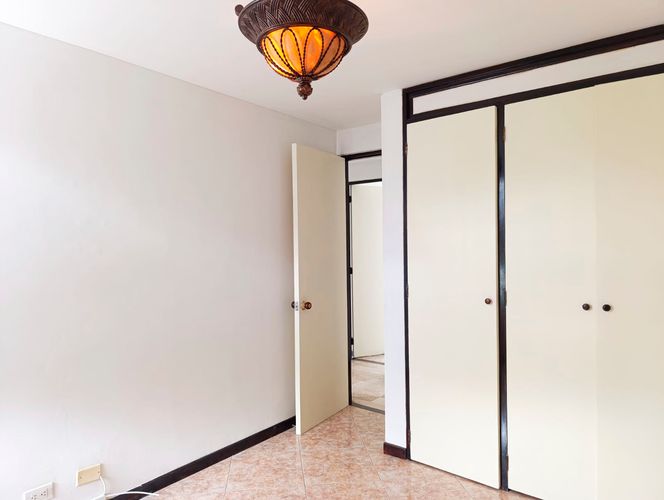 Apartamento en venta en El Poblado, Medellín · foto 8 de 16