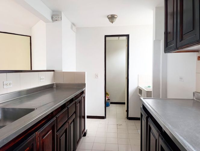 Apartamento en venta en El Poblado, Medellín · foto 7 de 16