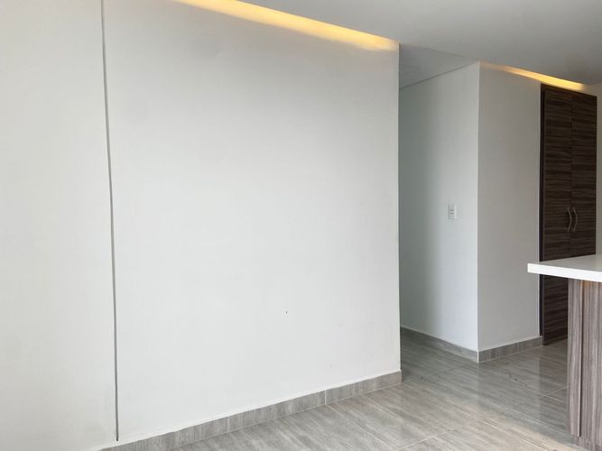 Apartamento de 3 alcobas en venta en Tres Esquinas, Sabaneta, 56 m² · foto 6 de 18