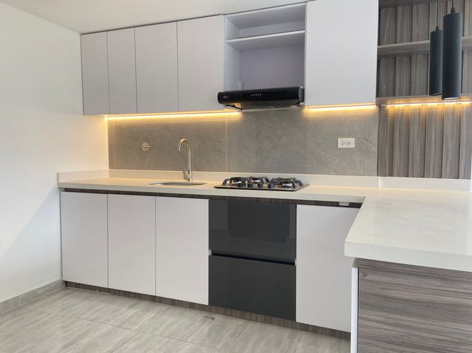 Apartamento de 3 alcobas en venta en Tres Esquinas, Sabaneta, 56 m² · foto 4 de 18