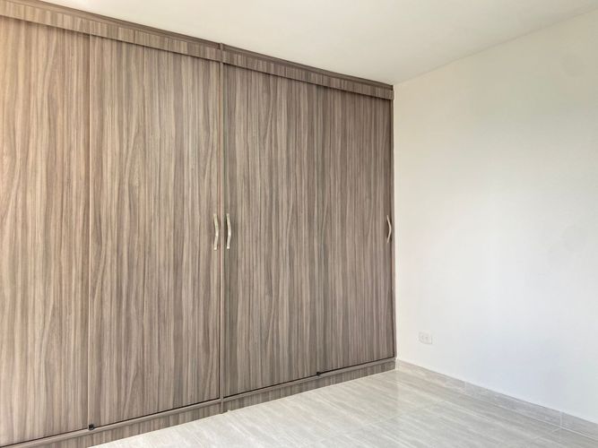 Apartamento de 3 alcobas en venta en Tres Esquinas, Sabaneta, 56 m² · foto 14 de 18