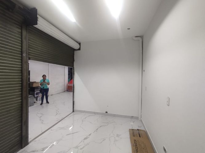 Local en arriendo en San Benito, Medellín, 15 m² · foto 7 de 10