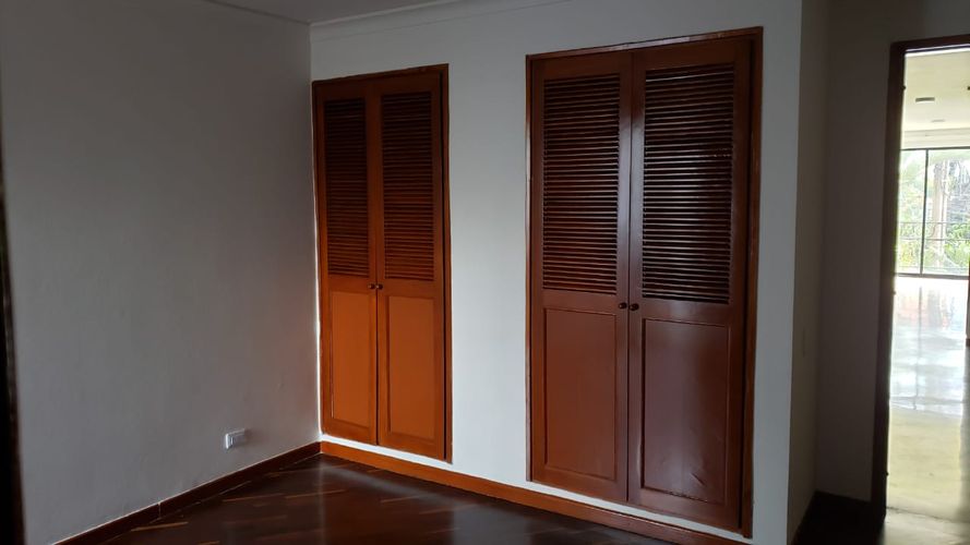 Apartaestudio en venta en Pinares, Pereira, 77 m² · foto 5 de 12