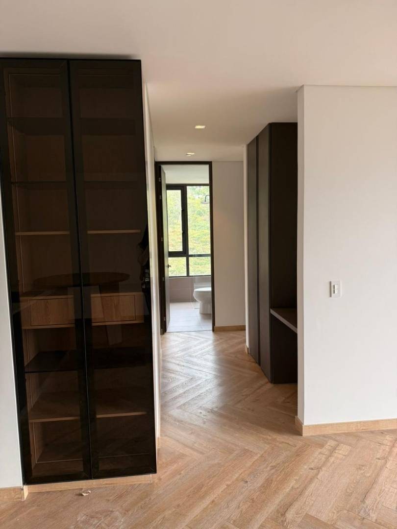 Apartamento en arriendo en Las Palmas, Medellín · foto 4 de 13