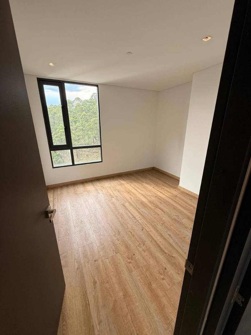 Apartamento en arriendo en Las Palmas, Medellín · foto 7 de 13