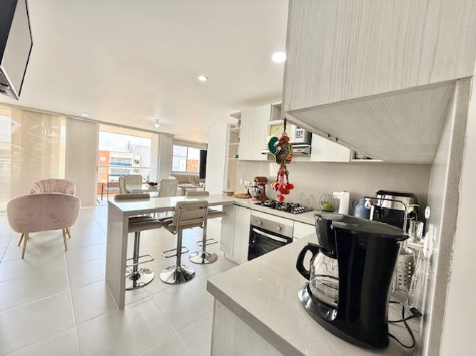 Apartamento de 2 alcobas en venta en Altos De Santa Isabel, Cali, 102 m² · foto 6 de 19
