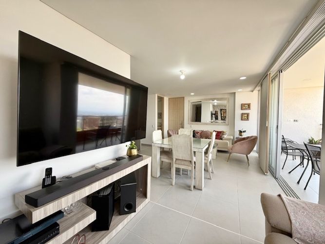 Apartamento de 2 alcobas en venta en Altos De Santa Isabel, Cali, 102 m² · foto 11 de 19