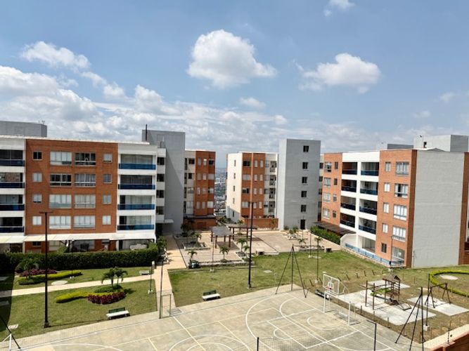 Apartamento de 2 alcobas en venta en Altos De Santa Isabel, Cali, 102 m² · foto 13 de 19